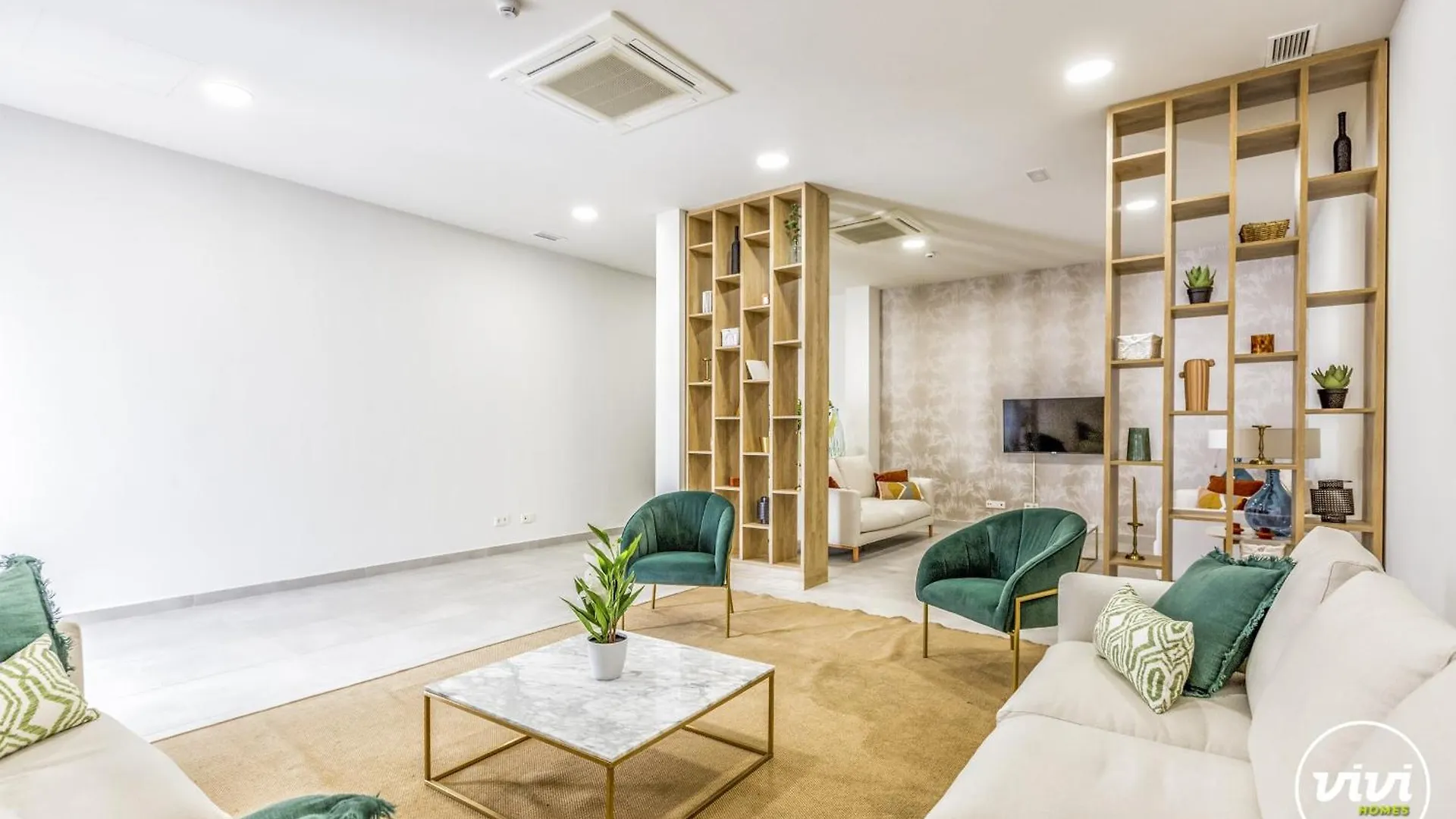 Vivi Homes - Luxor Gym, Pool, Terrace & Beach 미하스 0*,