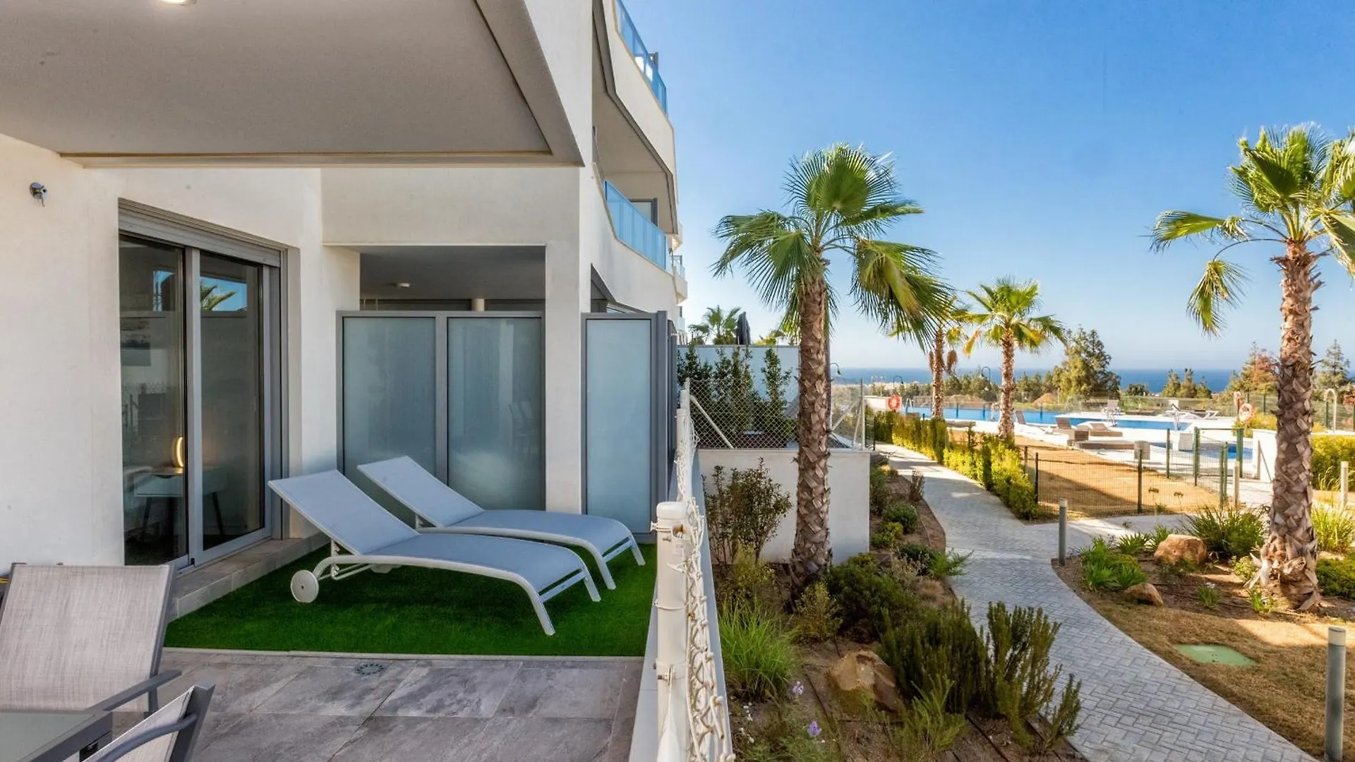 아파트 Vivi Homes - Luxor Gym, Pool, Terrace & Beach 미하스 스페인