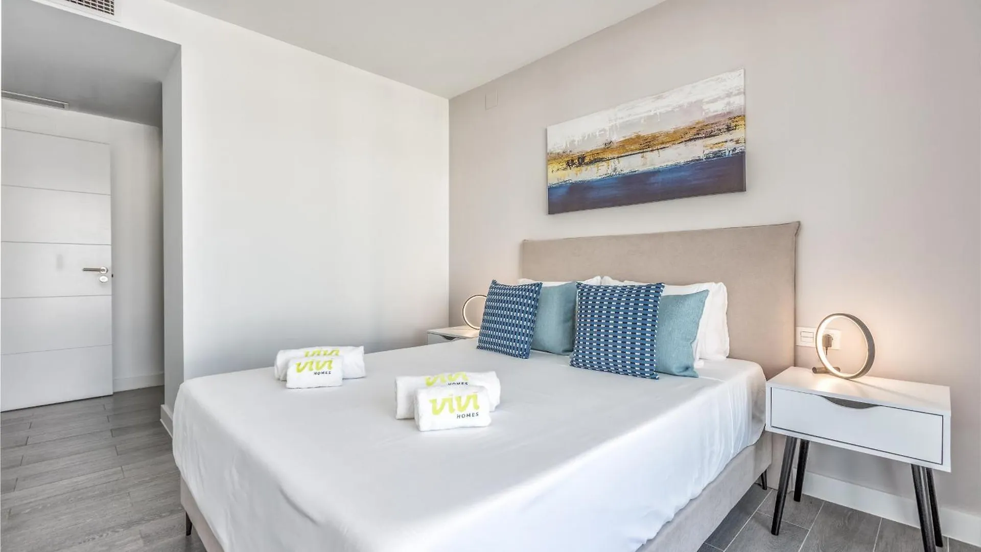 Vivi Homes - Luxor Gym, Pool, Terrace & Beach Mijas Apartment