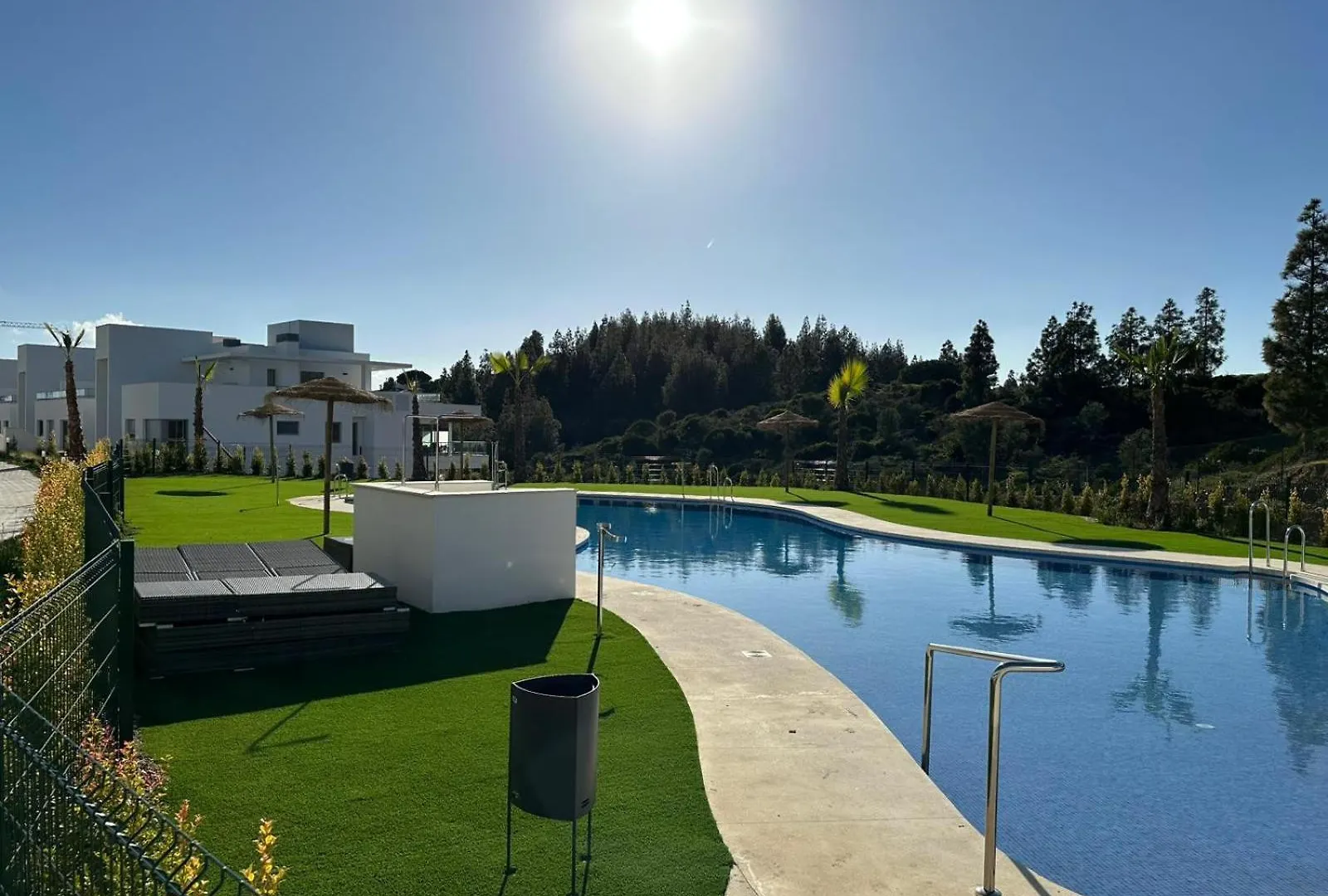Vivi Homes - Luxor Gym, Pool, Terrace & Beach Mijas